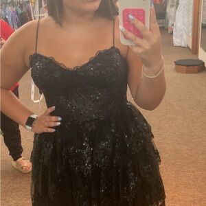 Elegant Black Lace Midi Dress